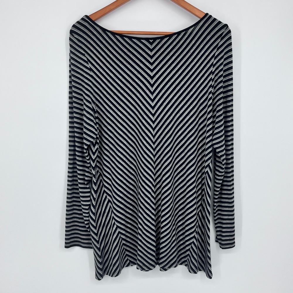 J. Jill Wearever Top Womens Large Petite Black Grey Striped Chevron Tunic Casual